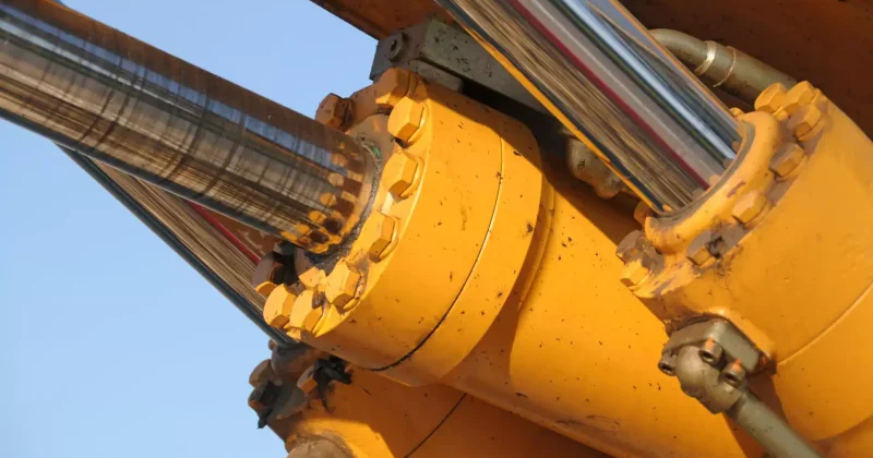 the-role-of-pump-leaks-in-overheating-66393a9b9938e The Role of Hydraulic Pump Leaks Hydraulic Cylinder Failure - Featured Image